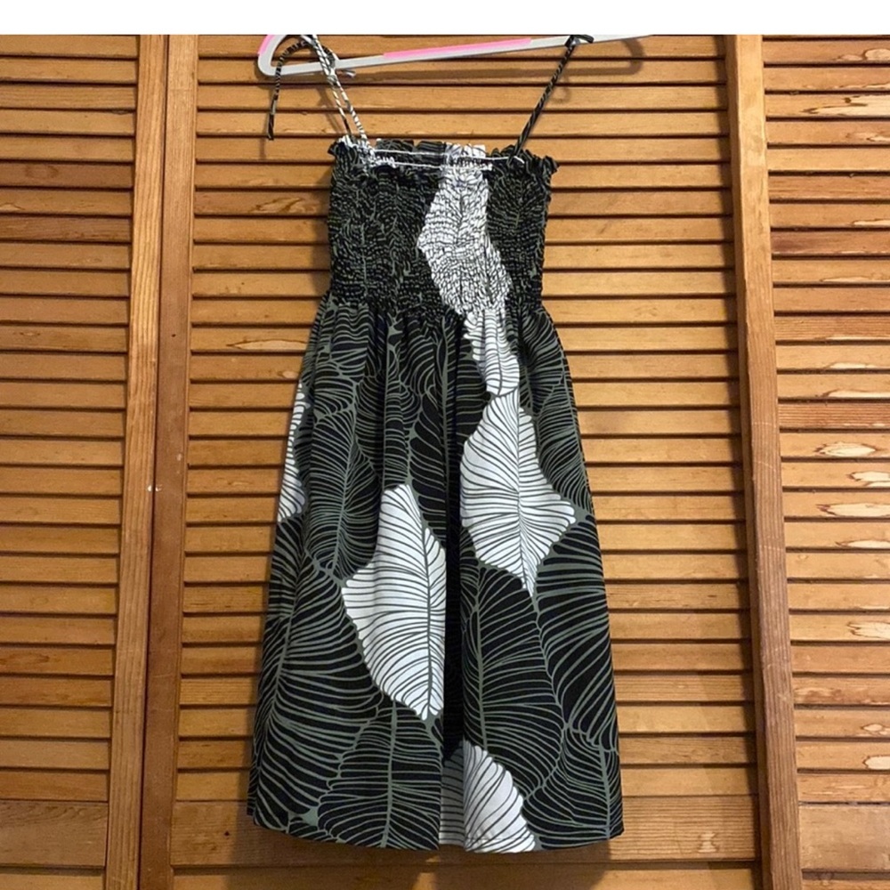 Manuhealii dress